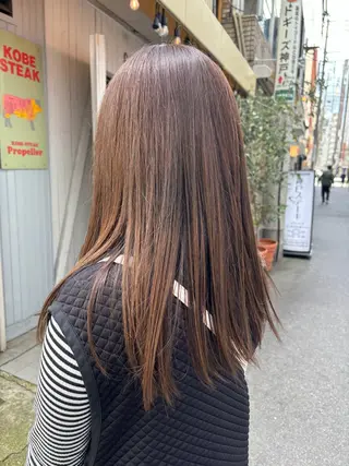 ロング カラー 山下 歩華のヘアスタイル