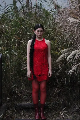 ミディアム カラー 廣野 芽唯奈のヘアスタイル