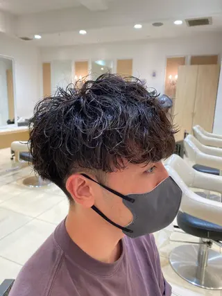 ショート パーマ メンズ メンズ特化型美容師 栗山勇人のヘアスタイル