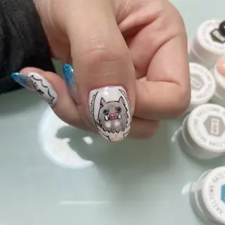 ネイル LOUISE CRYSTALのネイルデザイン