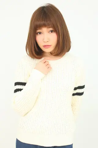 ミディアム カラー noa  ノアのヘアスタイル