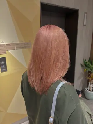 ミディアム 須藤 萌のヘアスタイル