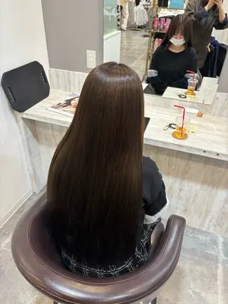 ロング カラー 平瀬 胡桃のヘアスタイル