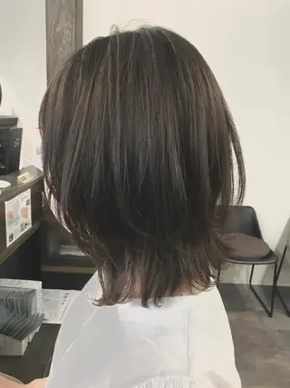 ミディアム カラー ヘアアレンジ 🧶ブリーチカラー TERU🧶のヘアスタイル