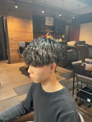 カラー パーマ メンズ litbyfifth 濵崎寛太のヘアスタイル