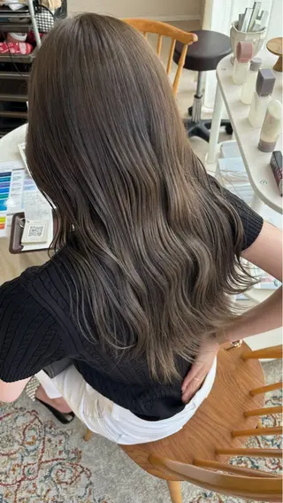 カラー 能勢 莉里花のヘアスタイル