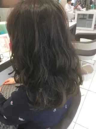 ロング カラー 井口 真人のヘアスタイル
