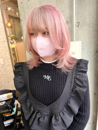 ミディアム カラー lani ブリーチ /ダブルカラーのヘアスタイル