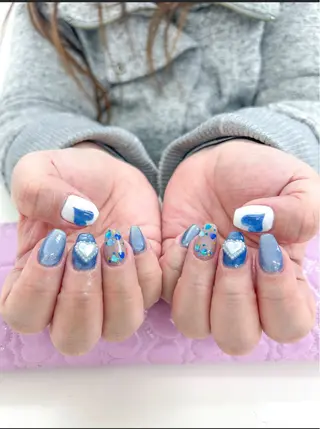 ネイル ネイルサロンエーナイン札幌大通本店所属・宇野 舞美のネイルデザイン