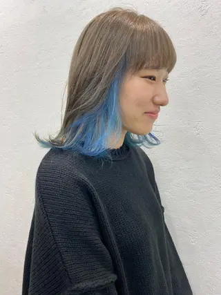 ミディアム カラー オリーブ/アッシュ やわらか透明感カラーのヘアスタイル