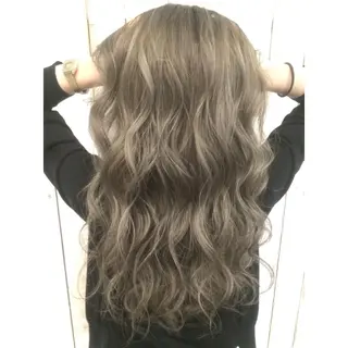 ロング カラー 井上 一平のヘアスタイル