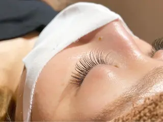 マツエク・マツパ 京都レイヤーカット/ 縮毛矯正/羽柴りくのヘアスタイル