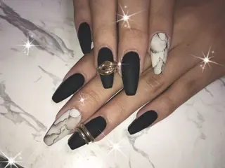 ネイル Nailsalon SKiのネイルデザイン