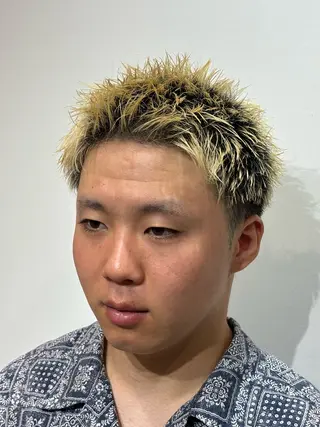 ショート カラー メンズ 【店長】メンズ職人 短髪　ハイトーン🔥のヘアスタイル