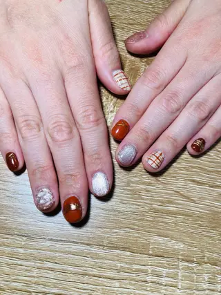 ネイル ECLAT エクラ所属・寺山 千鶴のネイルデザイン