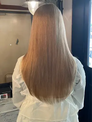 ロング 塩谷 雪花のヘアスタイル