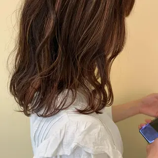 セミロング カラー LUCIE 八王子店所属・LUCIE リタ🎀のヘアスタイル