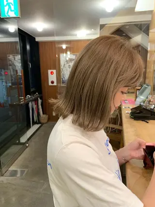 ミディアム BEAUTRIUM 鎌倉小町所属・🌞アオキ サキ🕊のヘアスタイル