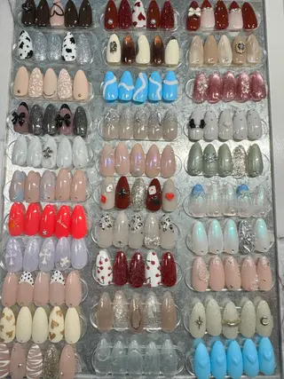 ネイル emer所属・emer Sayuriのネイルデザイン