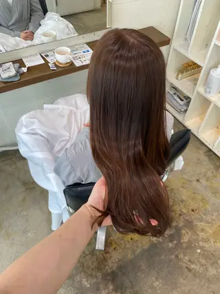 ロング カラー MIOベージュカラー 柔らかいカラーのヘアスタイル