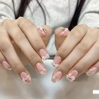 ネイル Elsias 詩織のマツエク・マツパデザイン