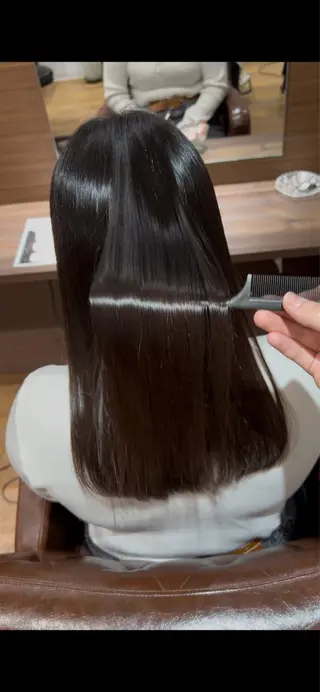 セミロング YUZA grow hair 【ユーザ グロウ ヘア】所属・縮毛矯正/似合わせ カット/伊藤はるかのヘアスタイル