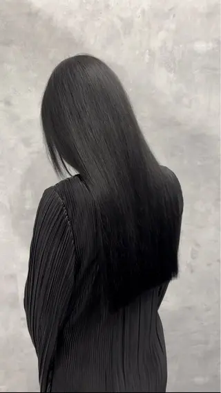 セミロング NUMBER 天王寺YUYAのヘアスタイル