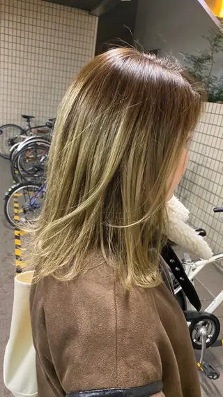 ミディアム カラー kyo kaの眉毛・アイブロウイメージ