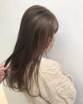 ロング カラー 🩵ハイトーン 美咲🩵のヘアスタイル