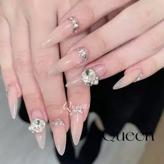 ネイル Queens テイのネイルデザイン