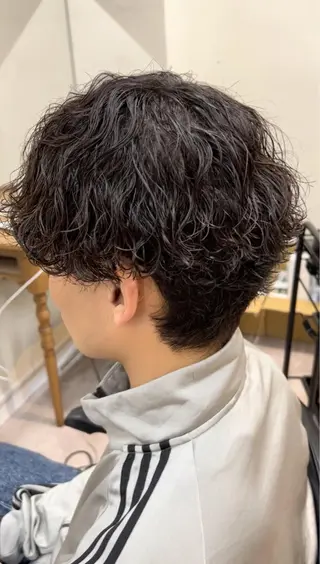 ミディアム パーマ メンズ メンズStylist 山根慧のヘアスタイル