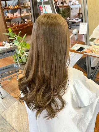 ロング カラー NAGON STYLE  MICI所属・佐藤 美聡のヘアスタイル