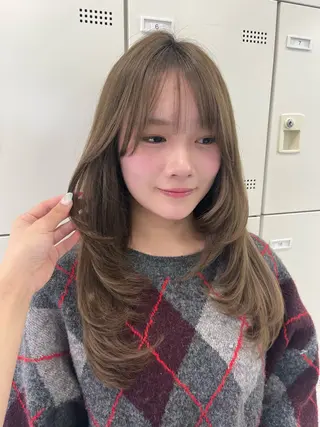 セミロング 艶カラー🪄🪽 haruka🪽のヘアスタイル