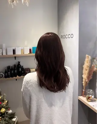 カラー ROCCO saraのヘアスタイル