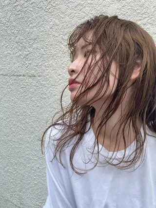 ミディアム 高橋 みく/ minim 暖色のヘアスタイル