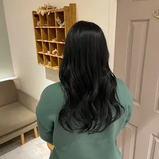 ロング カラー 上村 七海のヘアスタイル