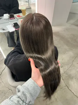 カラー GEM/ hinanaのヘアスタイル