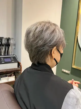 ショート カラー カラースペシャリスト しょう🧑🏼‍🎨のヘアスタイル