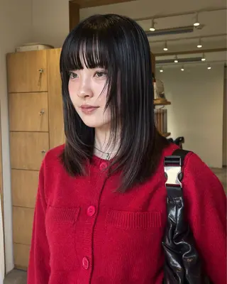 ミディアム YUI／レイヤー カット/透明感カラーのヘアスタイル