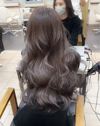 ロング JEWIL SHIBUYAのヘアスタイル