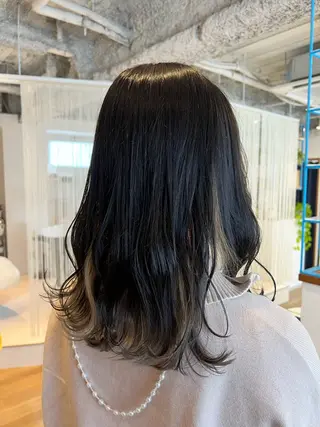 セミロング 伊藤 かなのヘアスタイル