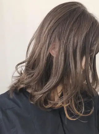 セミロング カラー 草間 大輝のヘアスタイル
