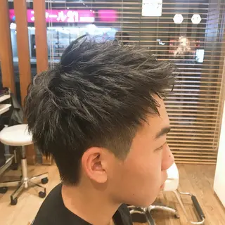 ショート アザマ　ヤスカツ _rosso 川口のヘアスタイル
