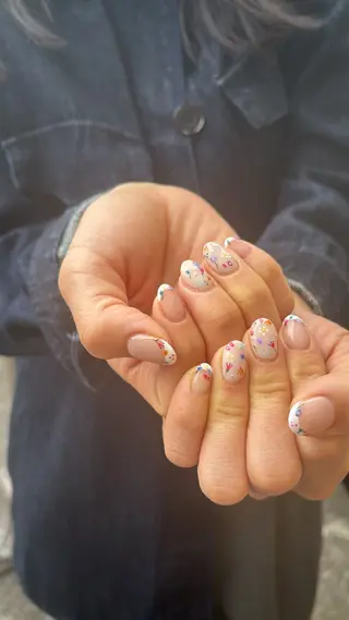 ネイル nailsalon　hue所属・小山 羽奈のネイルデザイン