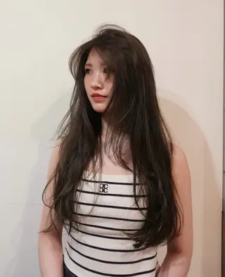 ロング カラー yll所属・似合わせ/ハイトーン /中目黒/さくらのヘアスタイル