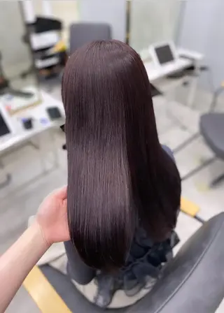 ロング AKANE 【zina新宿】のヘアスタイル