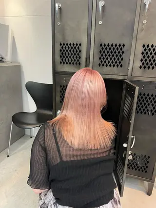 ミディアム INORI /フェイスレイヤーのヘアスタイル