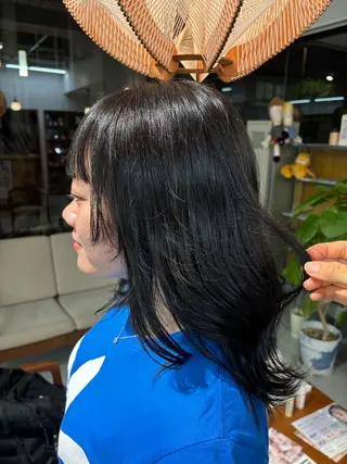 セミロング 楠瀬 綾乃のヘアスタイル