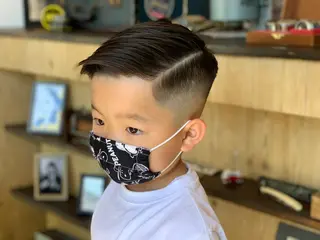 ショート カラー パーマ メンズ 石鳶 勝のヘアスタイル