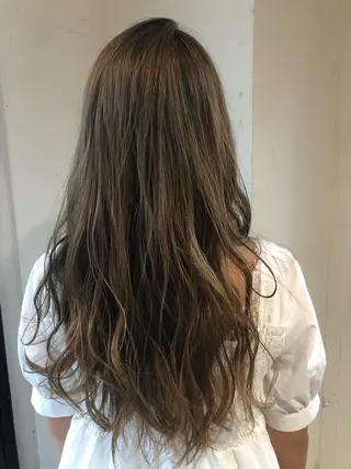 ロング カラー ヘアアレンジ メンズ キッズ ネイル マツエク・マツパ GO TODAY SHAiRE SALON所属・透明感カラー🤎 ゆりのヘアスタイル